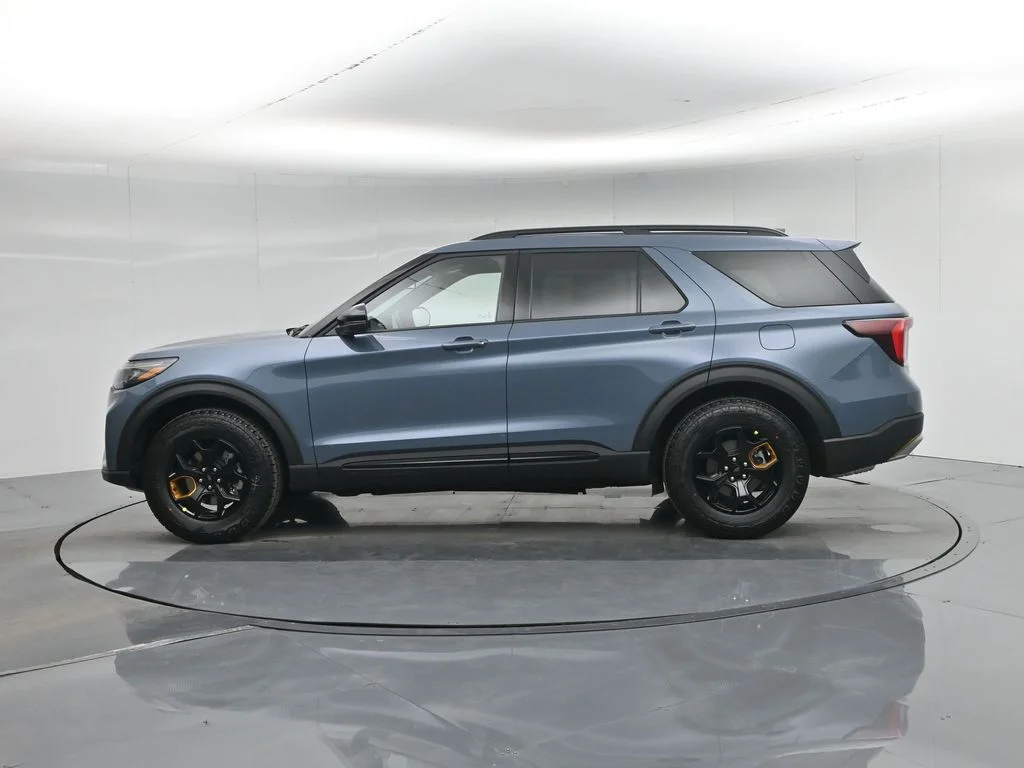 New 2026 Vapor Blue Metallic Ford Tremor image 27