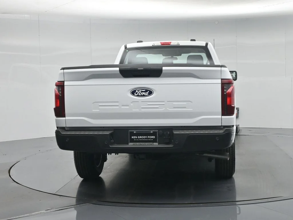 New 2026 Oxford White Ford XL image 46