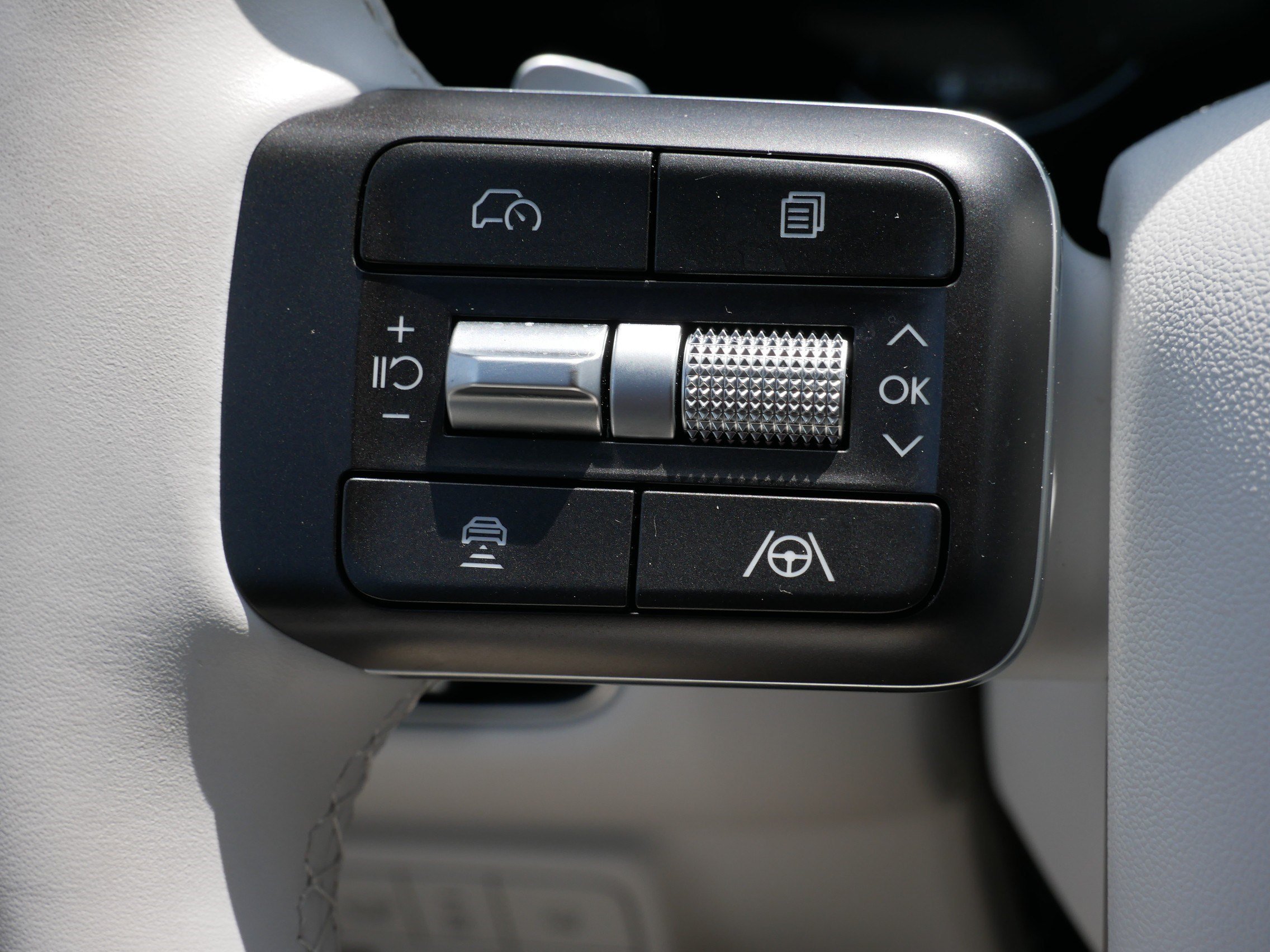 2026 Hyundai Palisade Limited - Photo 28