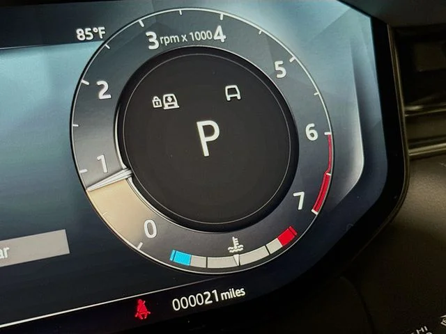Used 2025 Black Land Rover S image 13