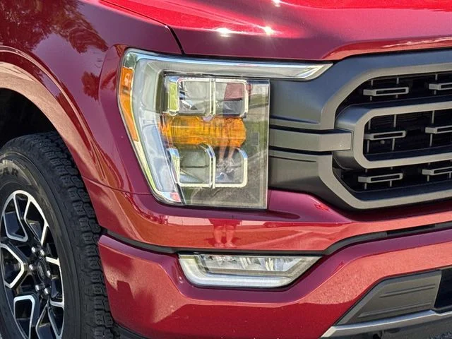 Used 2021 Rapid Red Metallic Tinted Clearcoat Ford XLT image 2