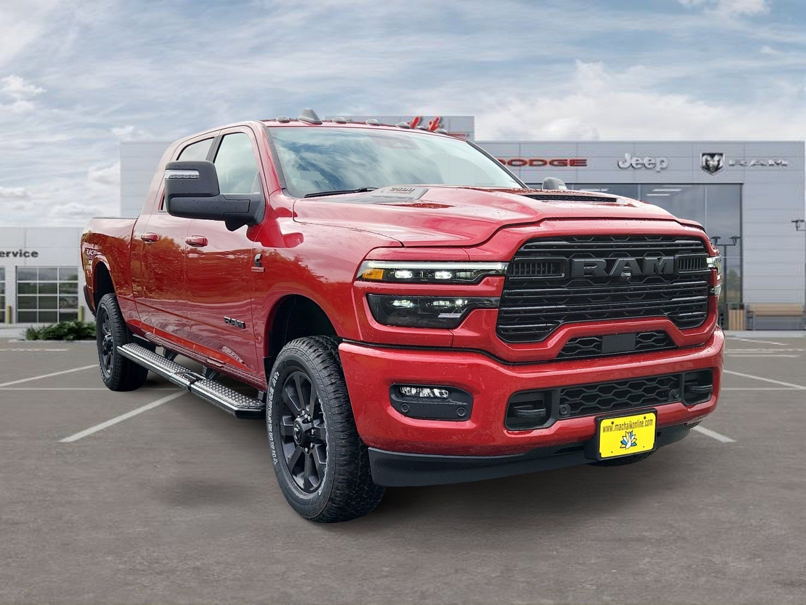 New 2026 Molten Red Pearl-Coat Exterior Paint RAM Laramie image 7