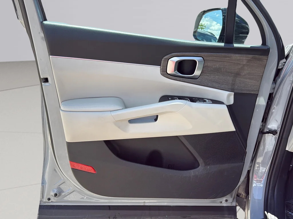 Used 2023 Wolf Gray Kia X-Line EX image 18