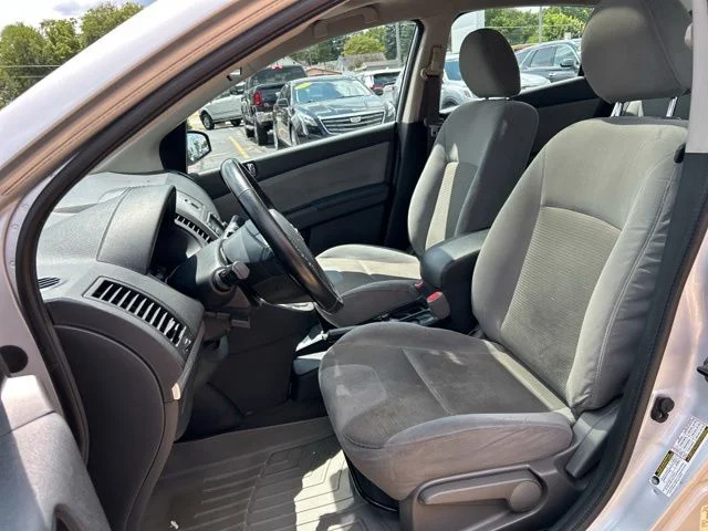 Used 2012 Silver Nissan 2.0 SR image 25