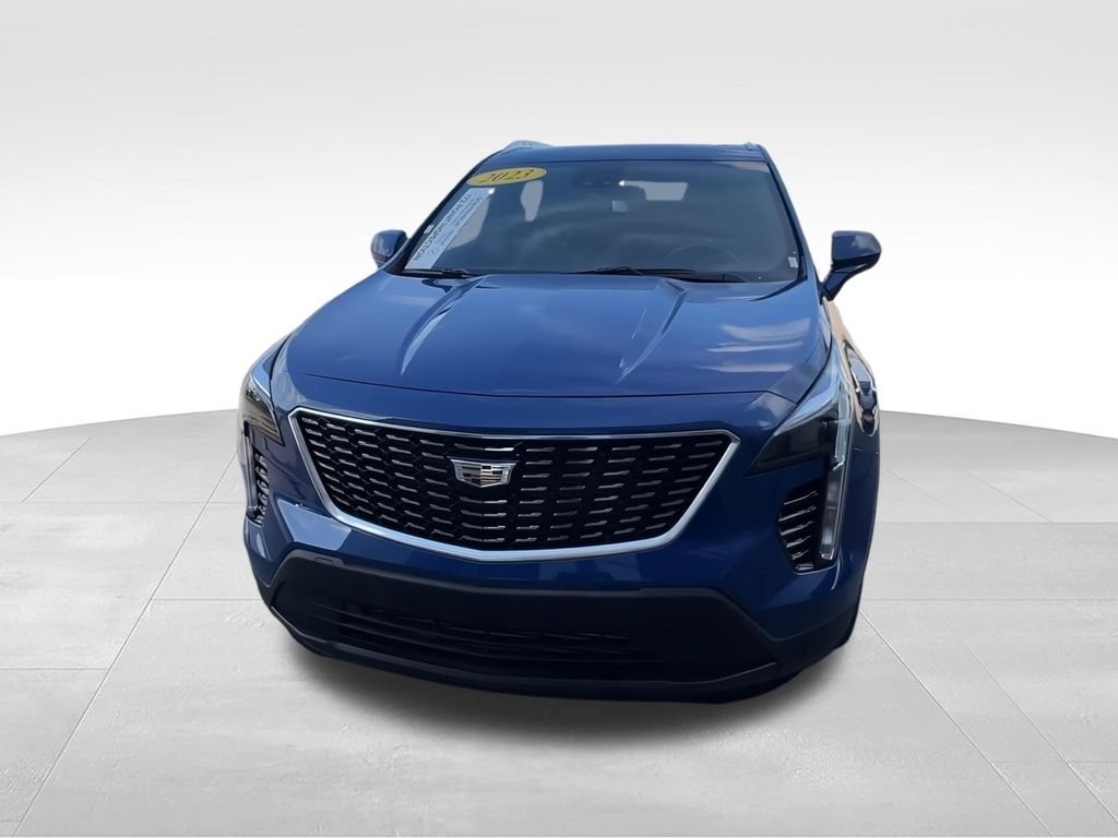 Used 2023 Blue Cadillac Luxury image 3