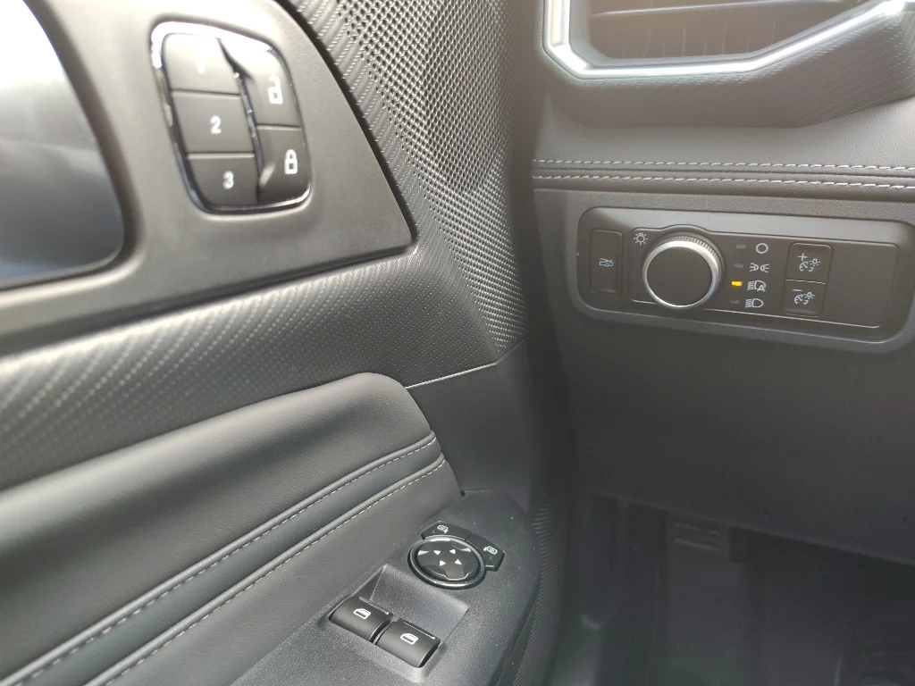 New 2025 Shadow Black Ford EcoBoost® Premium Fastback image 12