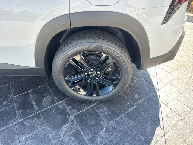 New 2026 White Chevrolet ACTIV image 8