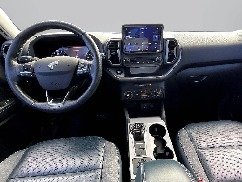 Used 2021 Red Metallic Ford Outer Banks image 8