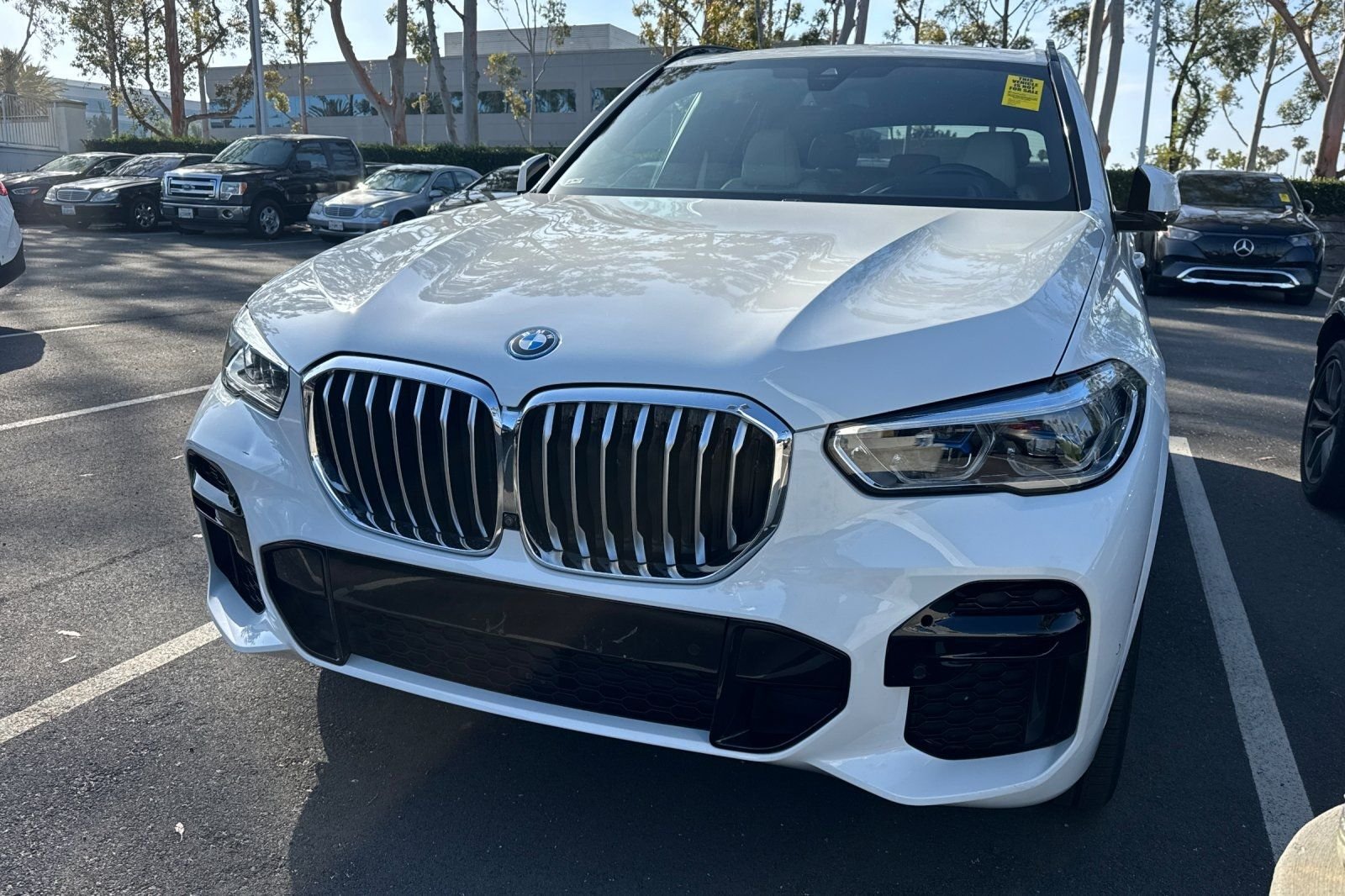 2022 BMW X5 xDrive45e's photo