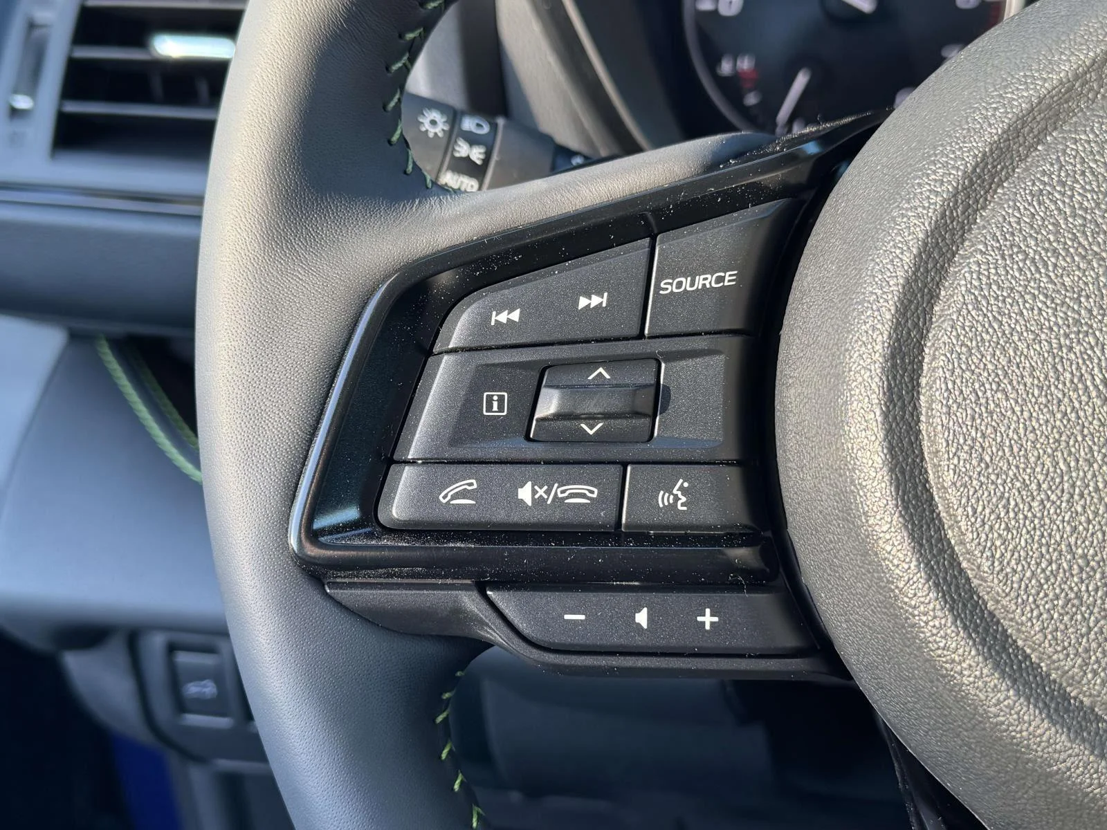 2026 Subaru Ascent Onyx Edition-Touring - Photo 16