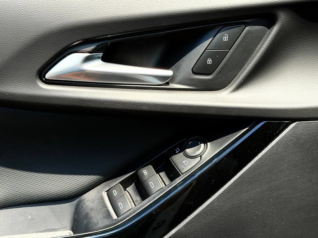 New 2026 Summit White Chevrolet LT image 24