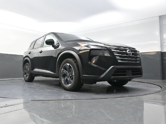 Used 2025 Black Nissan SV image 31