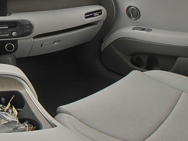 New 2026 Silver Hyundai SEL 8P image 38