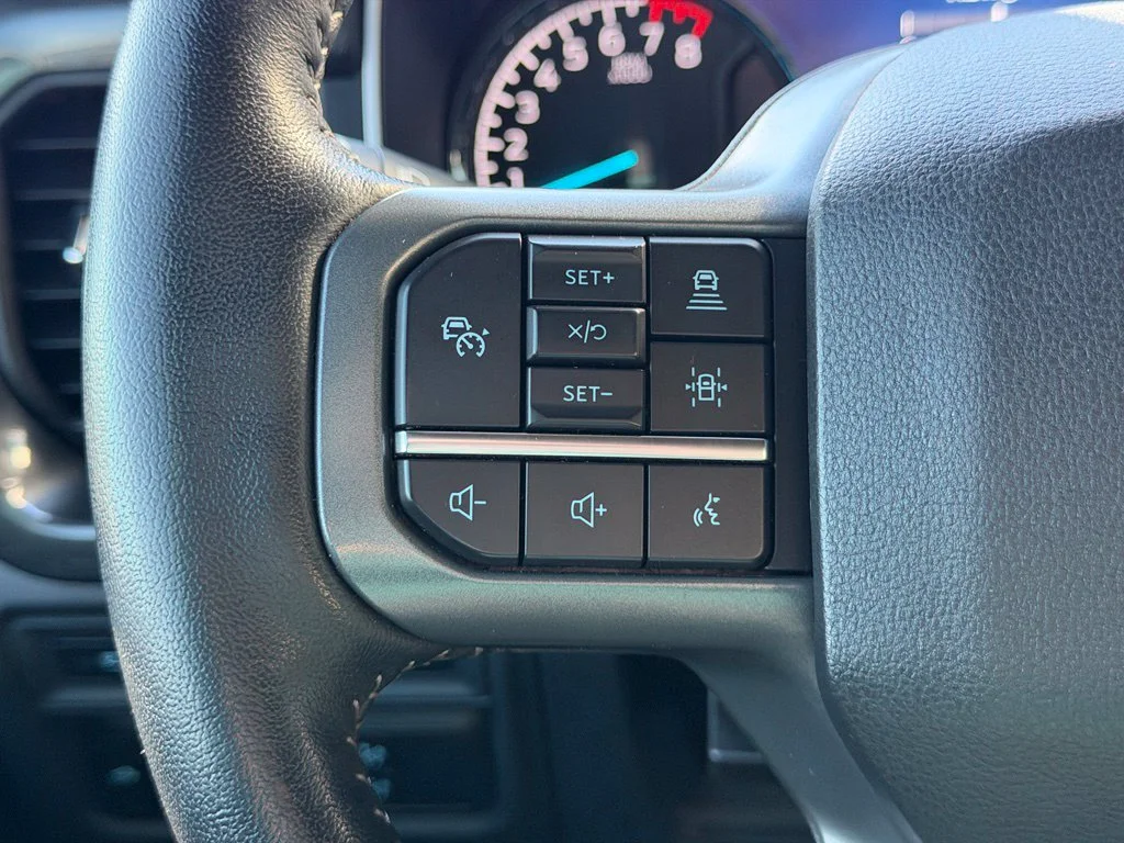 Used 2022 Silver Ford XLT image 17