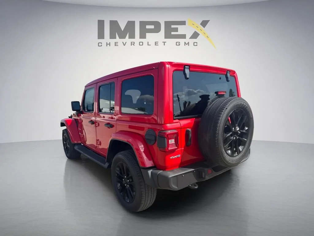 Used 2021 Red Jeep Unlimited Sahara image 2