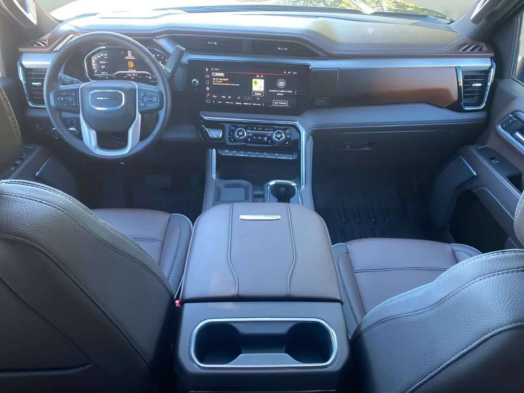 Used 2025 Onyx Black GMC Denali image 15