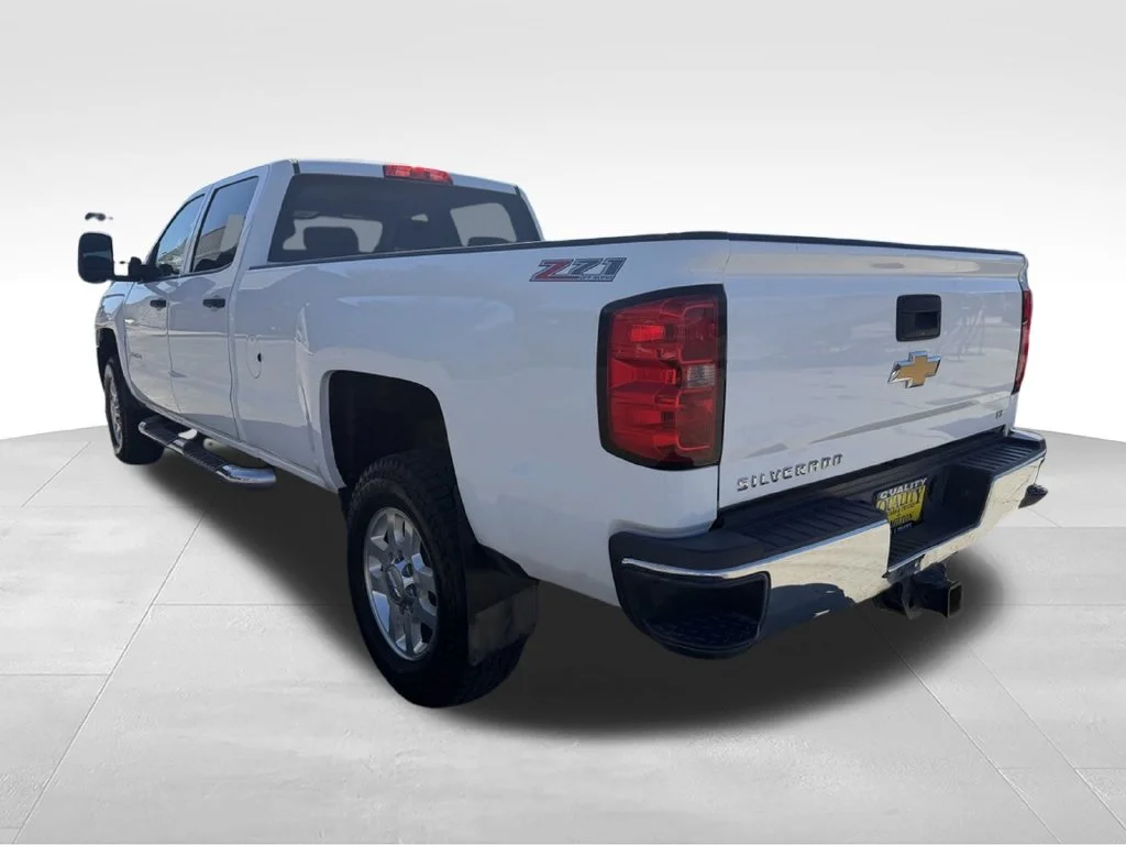 Used 2015 White Chevrolet LT image 3