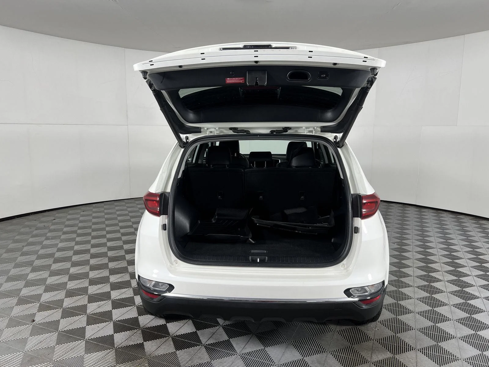 Used 2021 Snow White Pearl Kia EX image 7