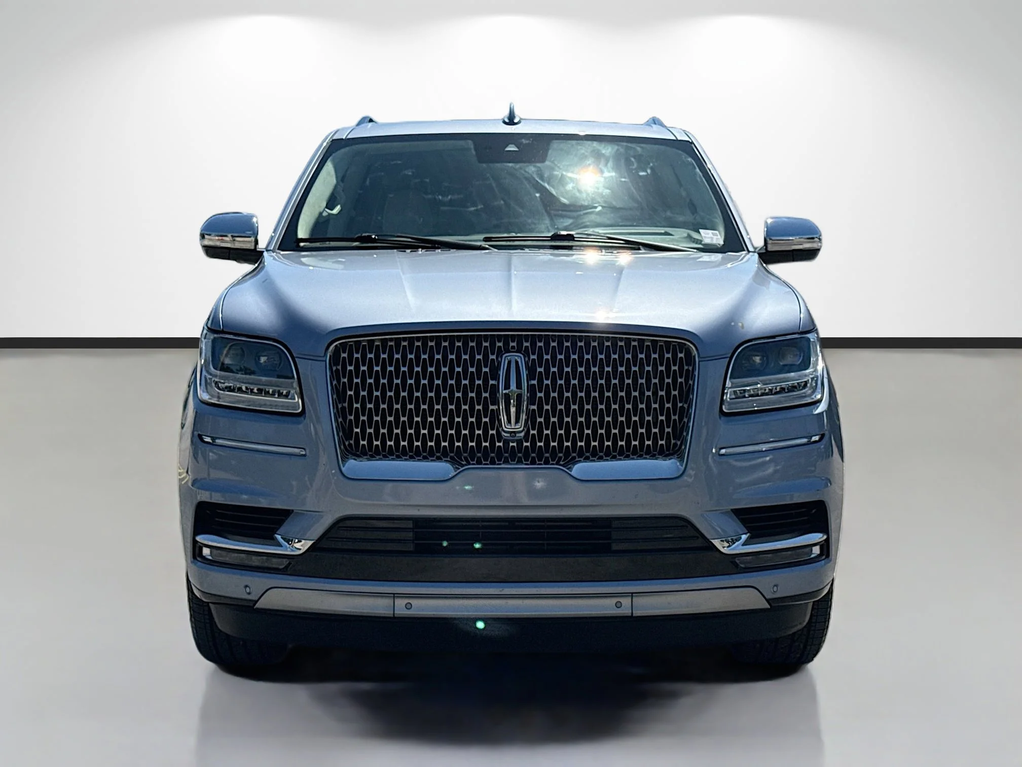 Used 2021 Chroma Crystal Blue Lincoln Black Label image 8