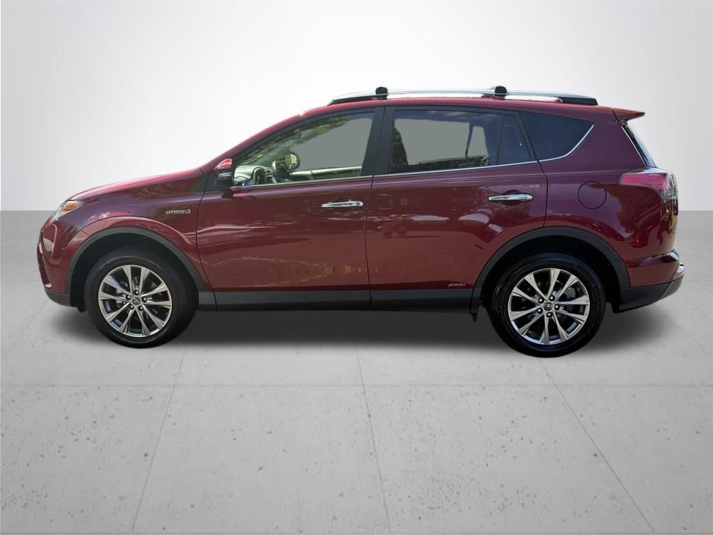 Used 2018 Pearl Toyota Limited image 9
