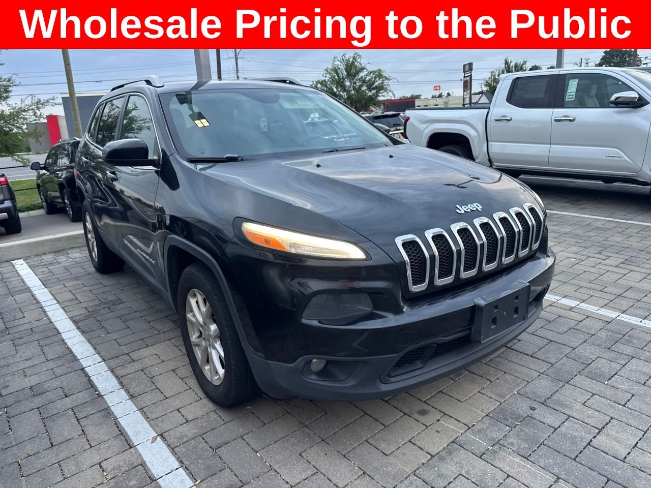 Used 2014 Jeep Cherokee Latitude with VIN 1C4PJMCS2EW290780 for sale in Nashville, TN
