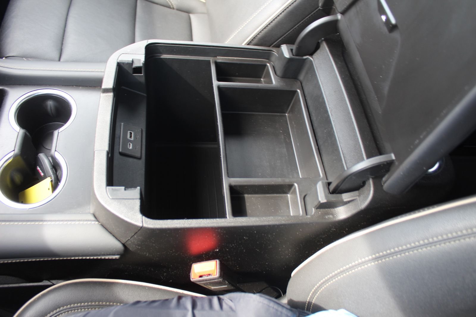Used 2023 Sterling Metallic GMC SLT image 18
