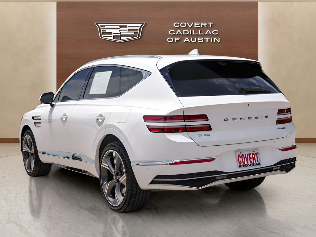 Used 2025 White Genesis 3.5T Prestige image 3