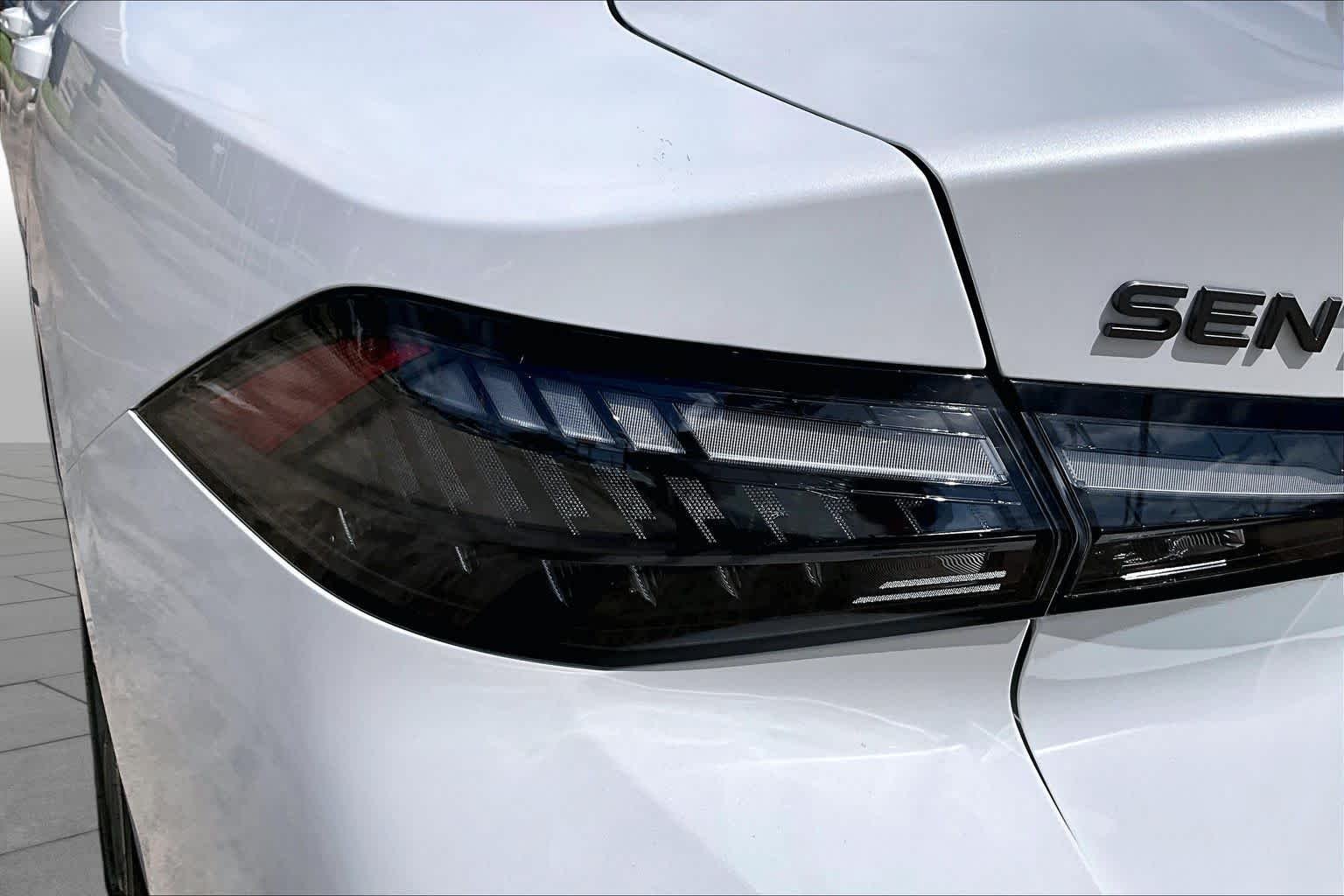Used 2026 Aspen White Tricoat Nissan SL image 29