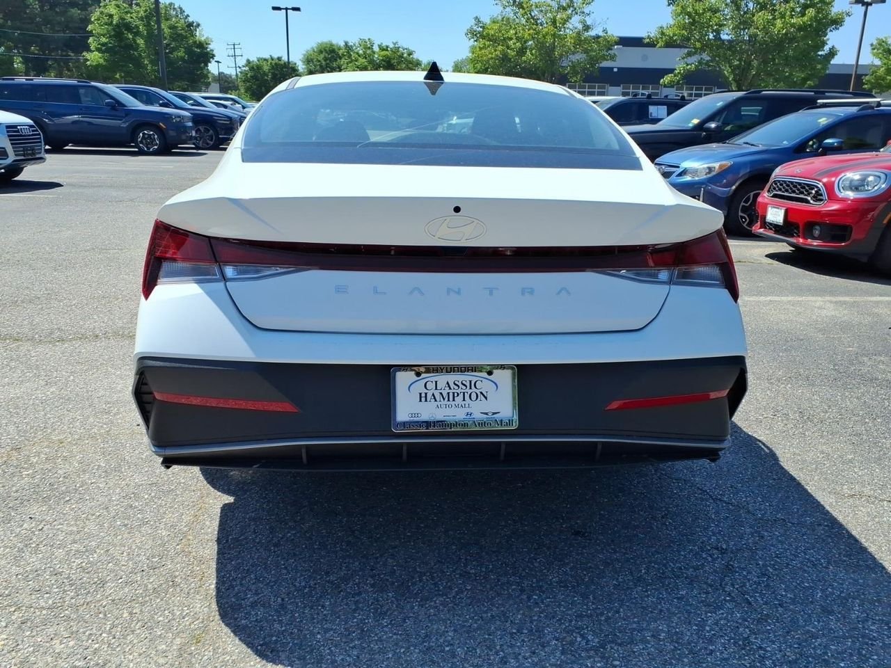 New 2026 Serenity White Hyundai SE image 7