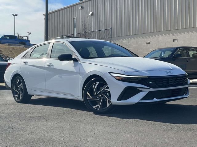 2025 Hyundai Elantra SEL