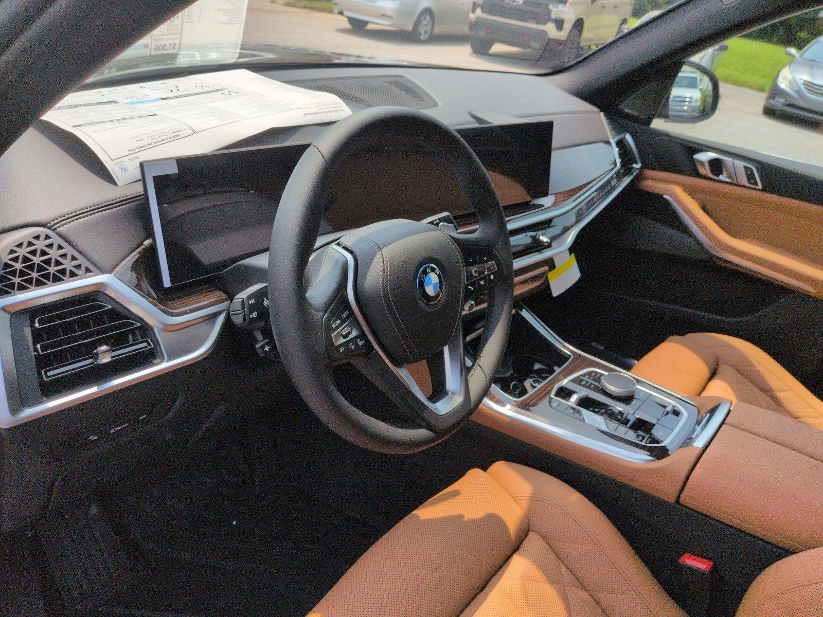 New 2026 Manhattan Green Metallic BMW xDrive50e image 19