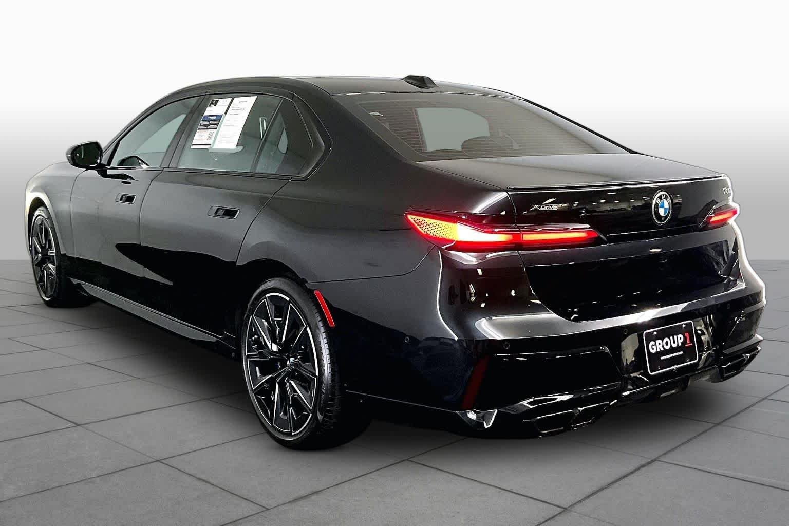 Used 2023 Black Sapphire Metallic BMW 760i xDrive image 12