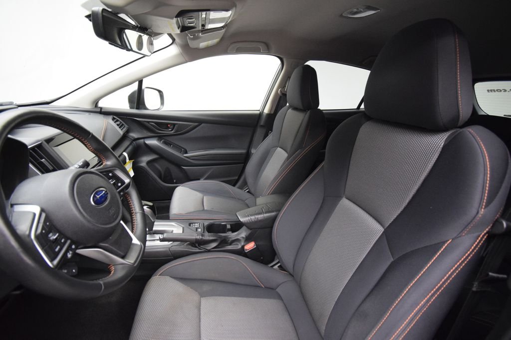 Used 2022 Ice Silver Metallic Subaru Premium image 17