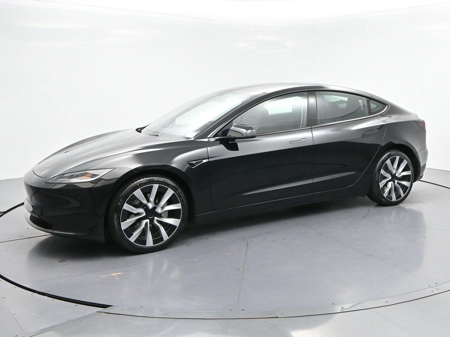 Used 2024 Black Tesla RWD *Ltd Avail* image 3