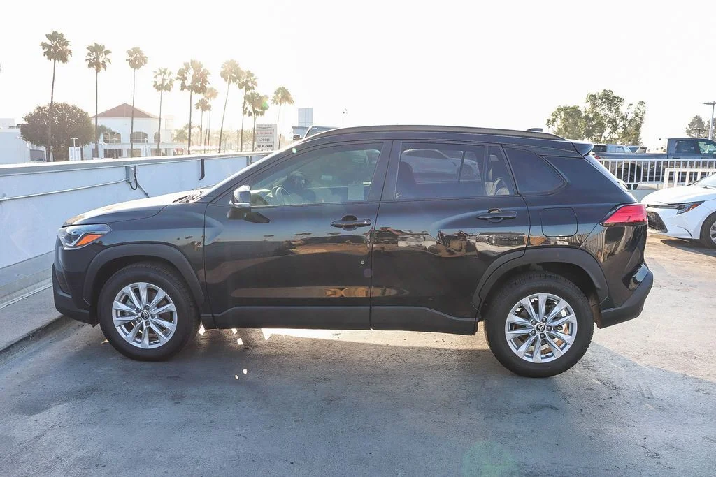 Used 2022 Black Toyota LE image 14