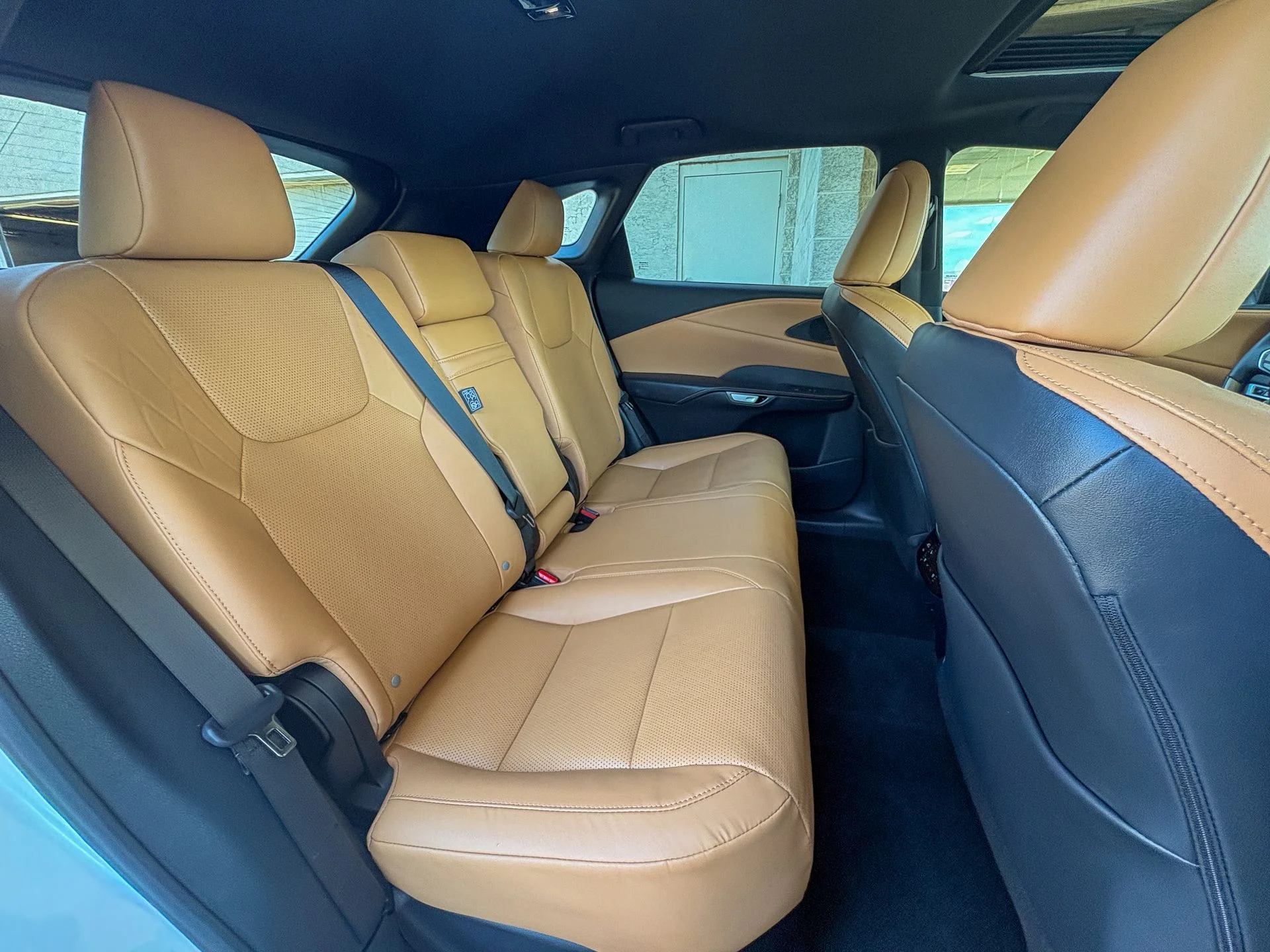 Used 2023 White Lexus 350 Premium Plus image 25