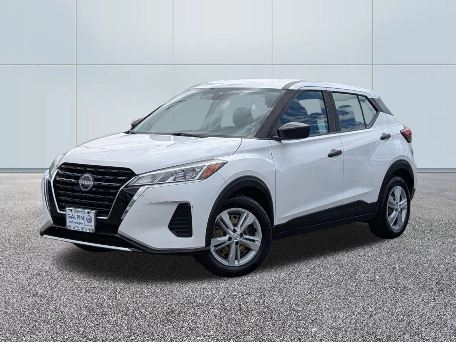 2023 Nissan Kicks 1.6 S's photo