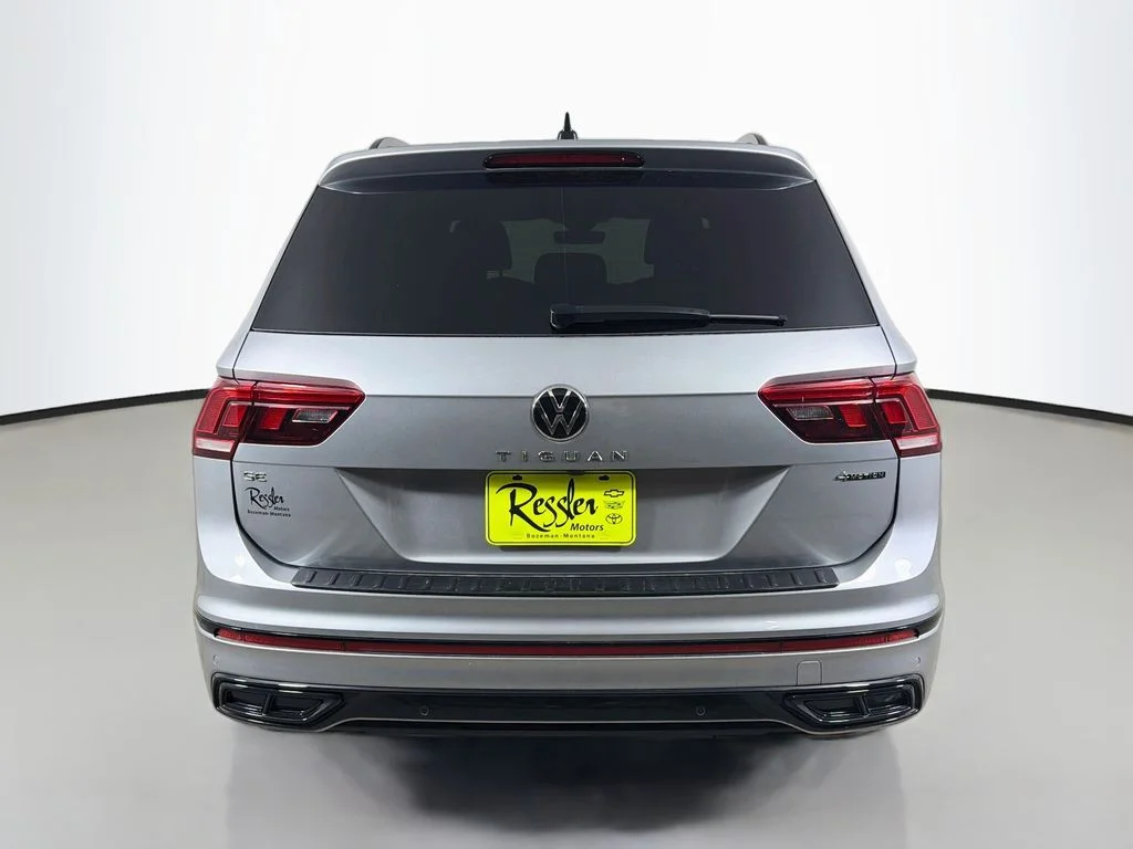 Used 2024 Silver Volkswagen 2.0T SE R-Line Black image 7