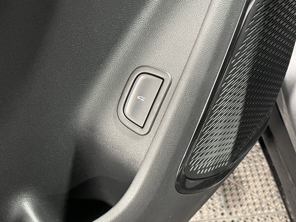 2025 GMC Acadia AT4 - Photo 34