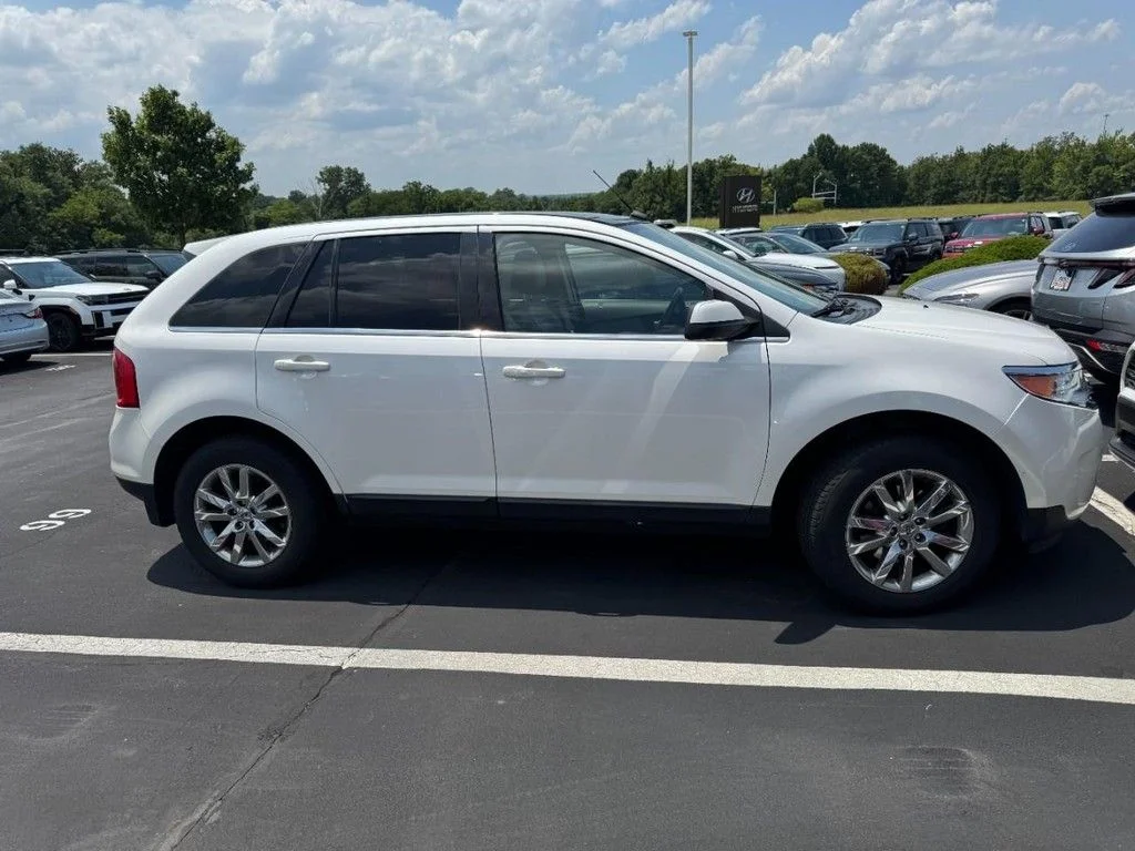 Used 2012 White Platinum Metallic Tri-Coat Ford Limited image 2