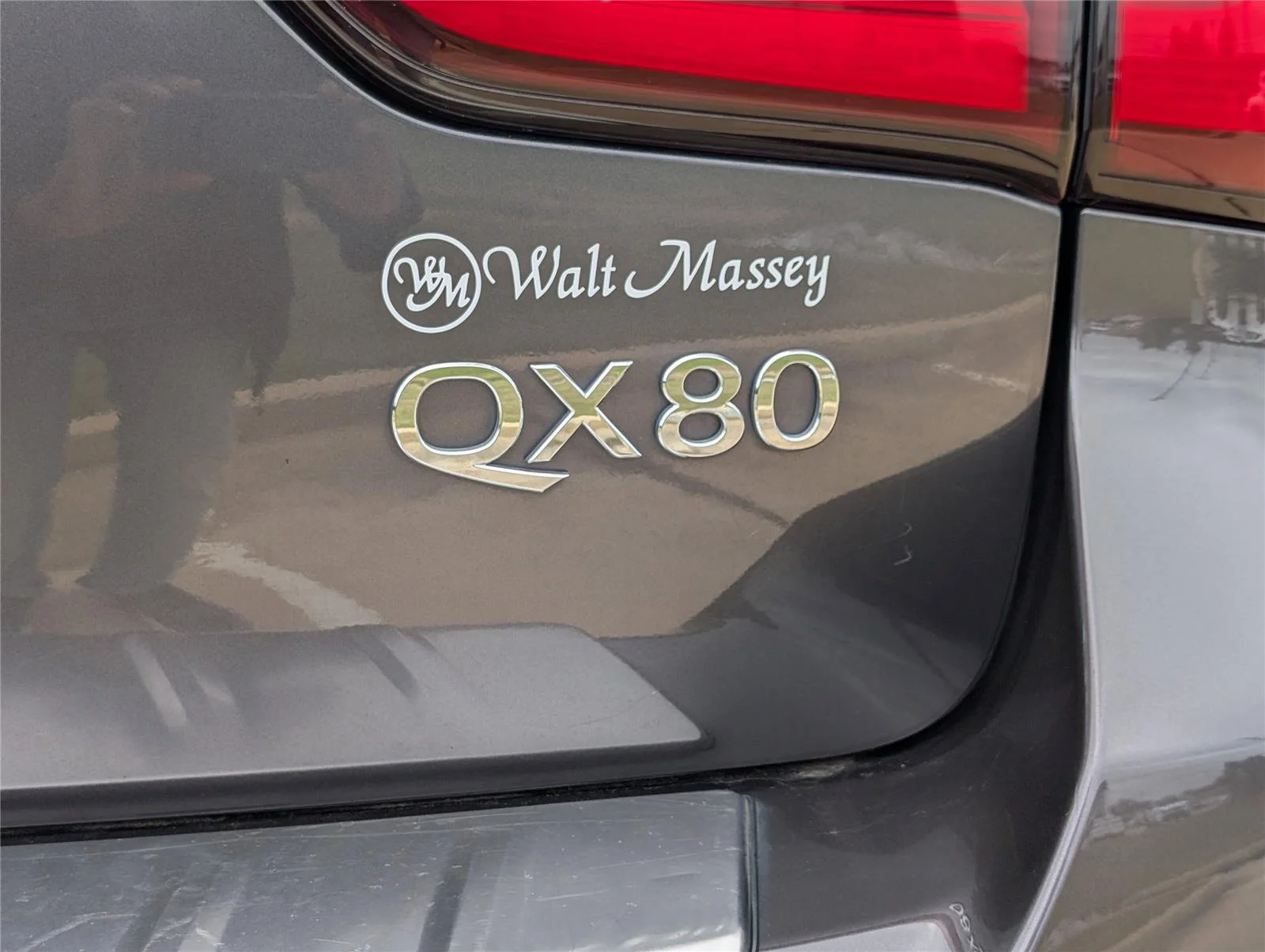 Used 2024 Anthracite Gray INFINITI LUXE image 38