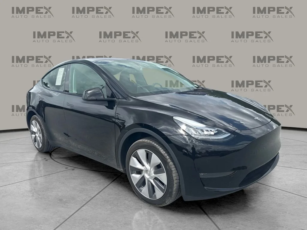 Used 2023 Black Tesla Long Range image 4