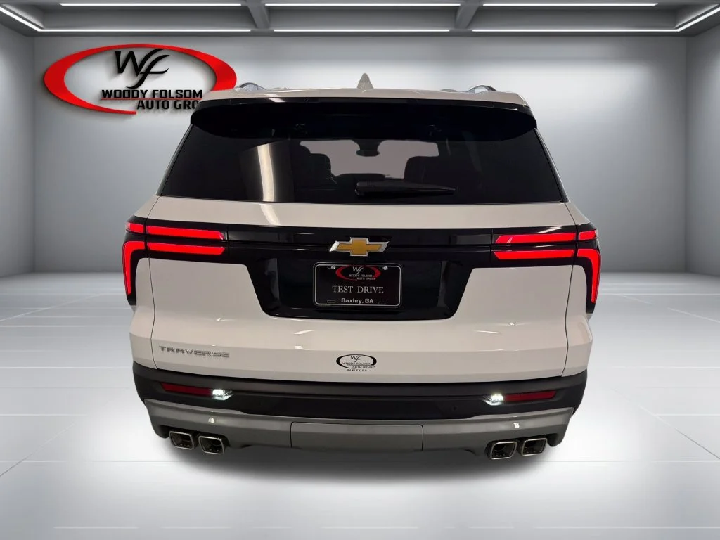 New 2027 Summit White Chevrolet LT image 7