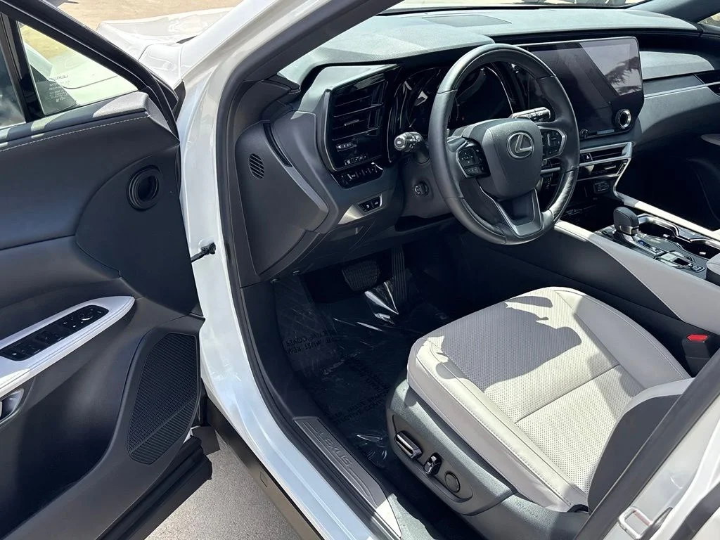 Used 2024 White Pearl Lexus 350 Premium image 16