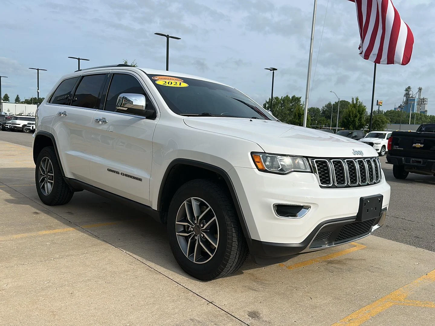Certified Used 2021 Bright White Clearcoat Jeep Limited image 5