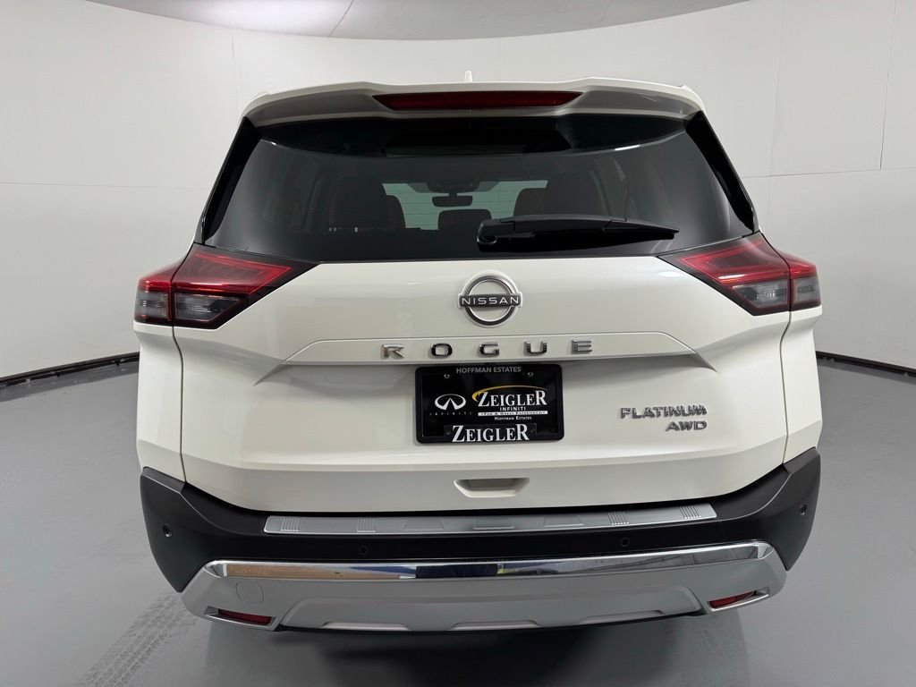 Used 2023 Pearl White Tricoat Nissan Platinum image 5