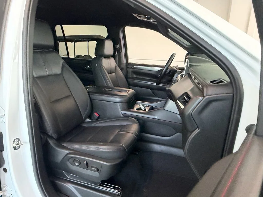 Used 2023 SUMMIT WHITE Chevrolet RST image 20