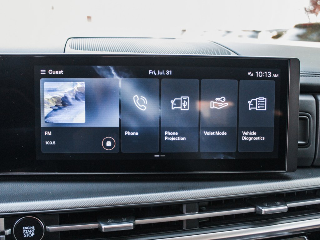 Used 2025 Phantom Black Hyundai SEL image 16