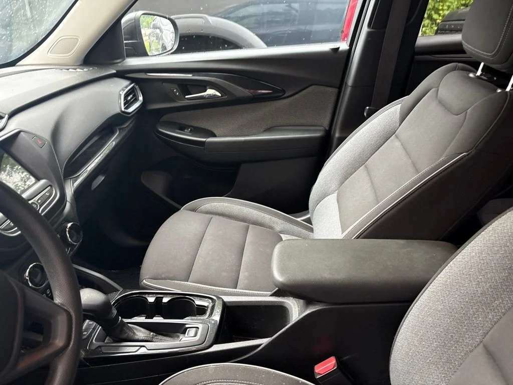 Used 2023 Black Chevrolet LT image 10