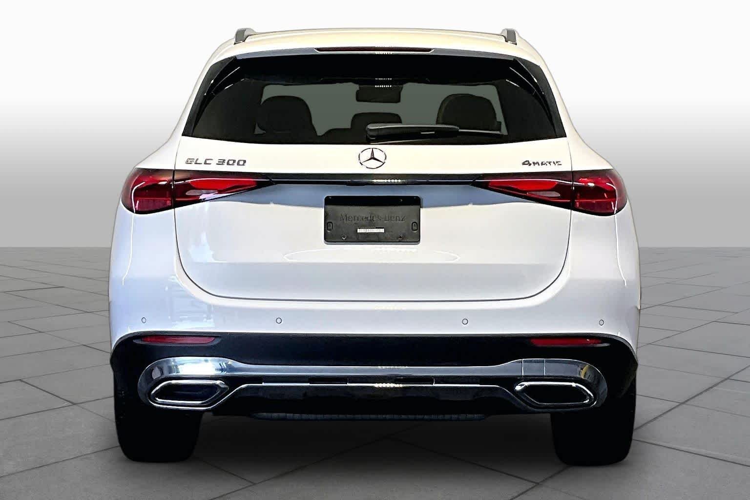 Certified Used 2025 Polar White Mercedes-Benz GLC 300 image 5